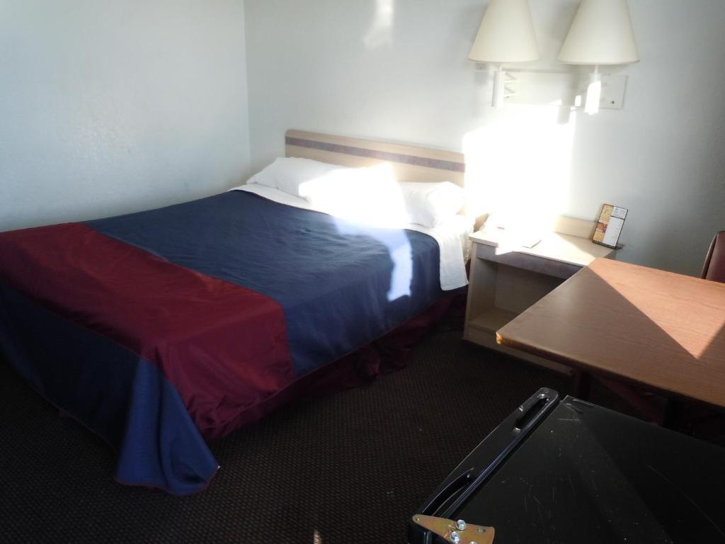 Travelodge By Wyndham Grand Rapids North Walker Pokoj fotografie
