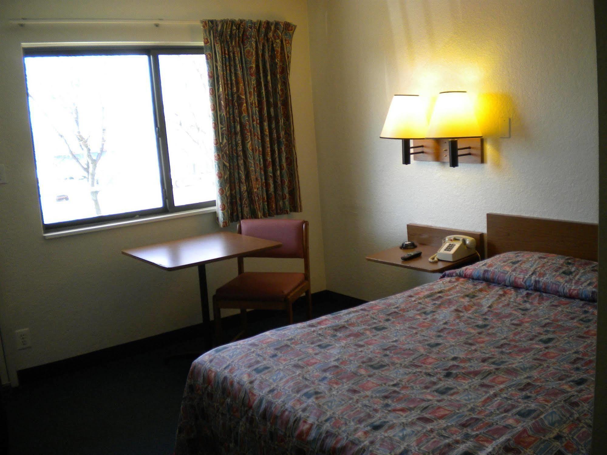 Travelodge By Wyndham Grand Rapids North Walker Pokoj fotografie